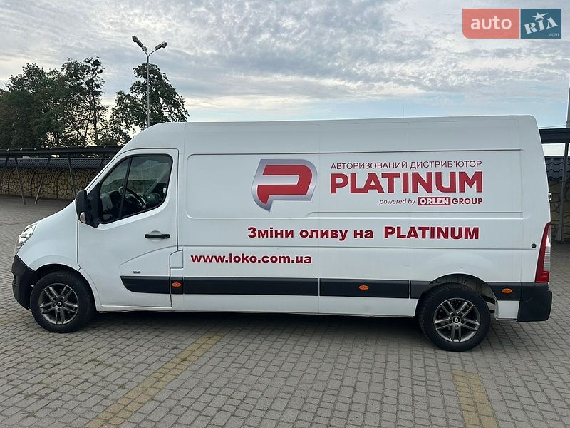 Грузовой фургон Renault Master 2011 в Львове