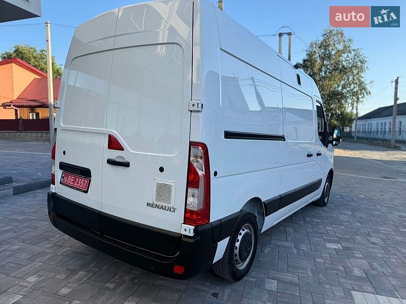 Вантажний фургон Renault Master 2023 в Дубні