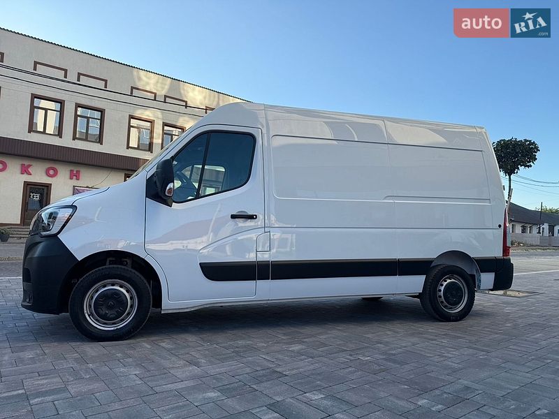Вантажний фургон Renault Master 2023 в Дубні