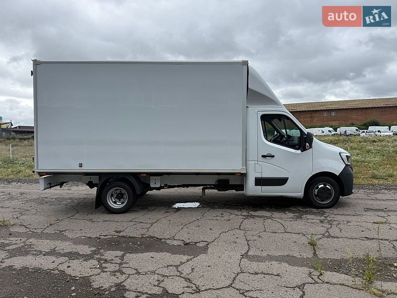 Грузовой фургон Renault Master 2021 в Луцке