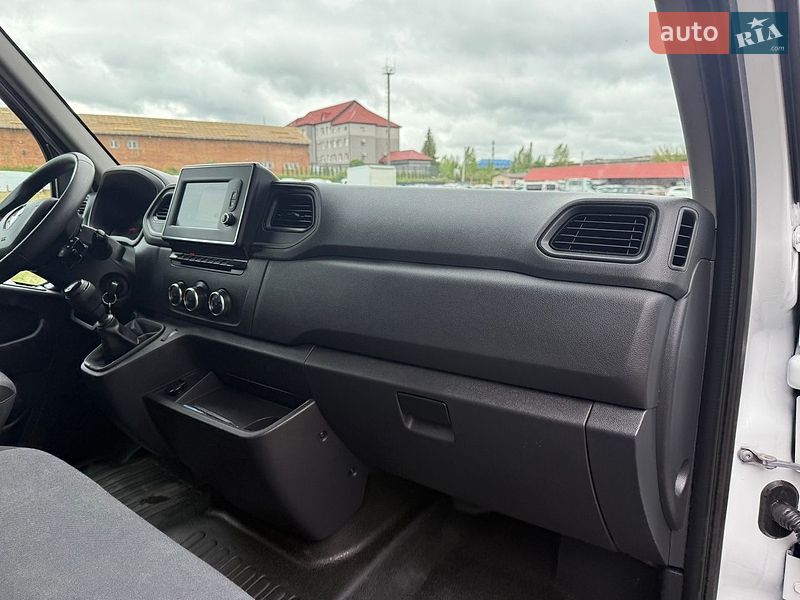 Грузовой фургон Renault Master 2021 в Луцке
