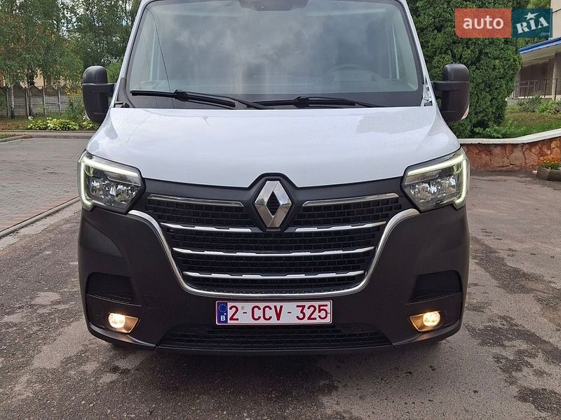 Грузовой фургон Renault Master 2022 в Дубно