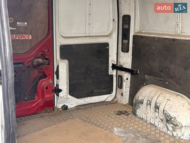 Грузовой фургон Renault Master 2014 в Ровно фото 5 Грузовой фургон Renault Master 2014 в Ровно