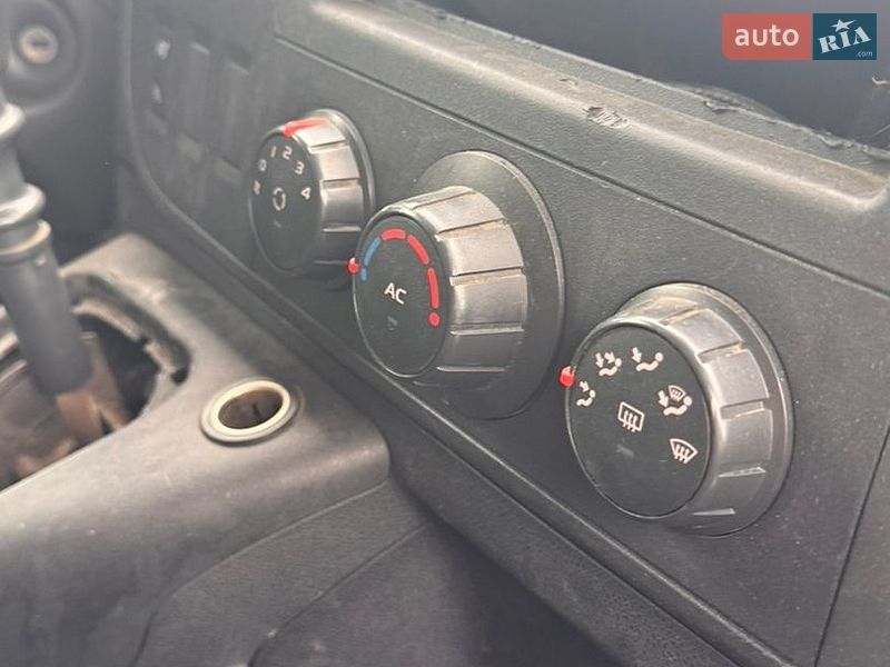 Грузовой фургон Renault Master 2014 в Ровно фото 10 Грузовой фургон Renault Master 2014 в Ровно