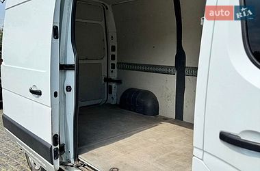 Вантажний фургон Renault Master 2015 в Фастові