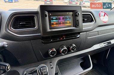 Вантажний фургон Renault Master 2020 в Луцьку