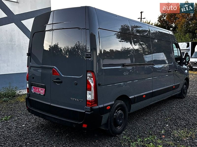 Грузовой фургон Renault Master 2022 в Буче