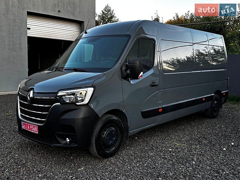 Грузовой фургон Renault Master 2022 в Буче