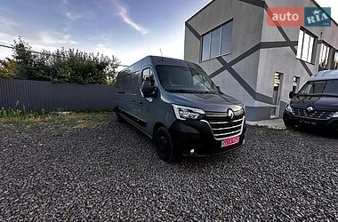 Грузовой фургон Renault Master 2022 в Буче