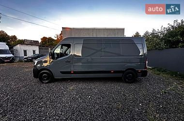 Грузовой фургон Renault Master 2022 в Буче
