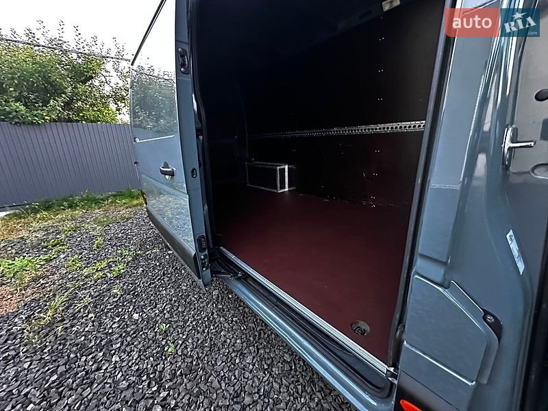 Грузовой фургон Renault Master 2022 в Буче
