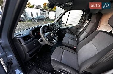 Грузовой фургон Renault Master 2022 в Буче