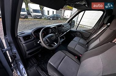 Грузовой фургон Renault Master 2022 в Буче