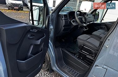 Грузовой фургон Renault Master 2022 в Буче