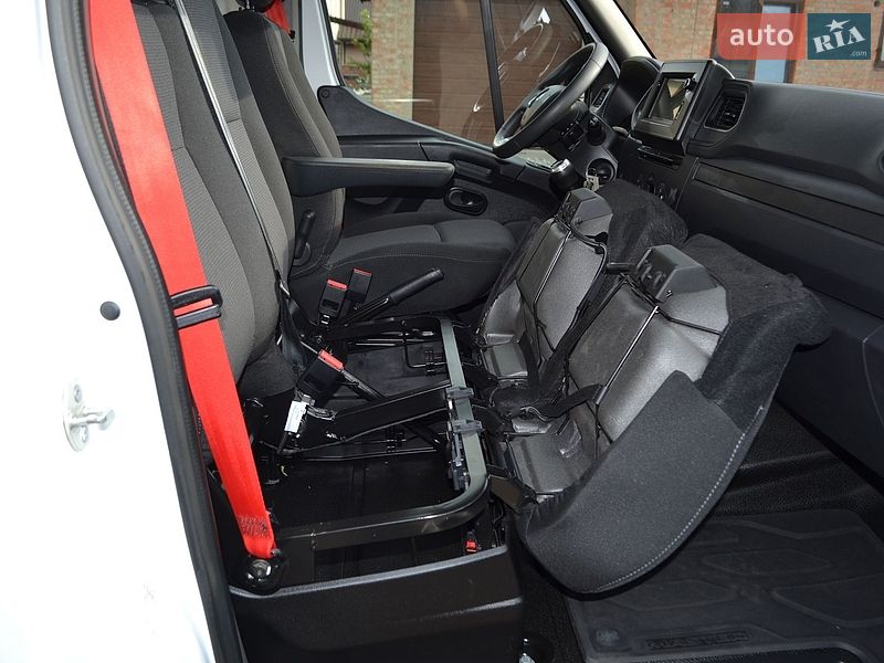 Грузовой фургон Renault Master 2022 в Ровно