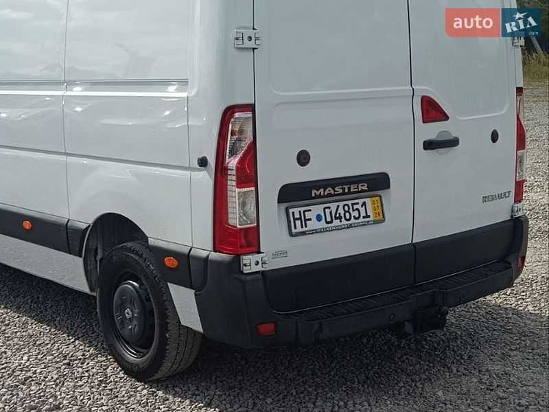 Вантажний фургон Renault Master 2015 в Бартатові