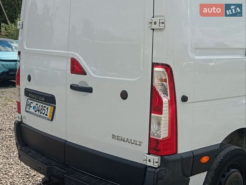Вантажний фургон Renault Master 2015 в Бартатові