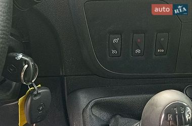 Вантажний фургон Renault Master 2015 в Бартатові