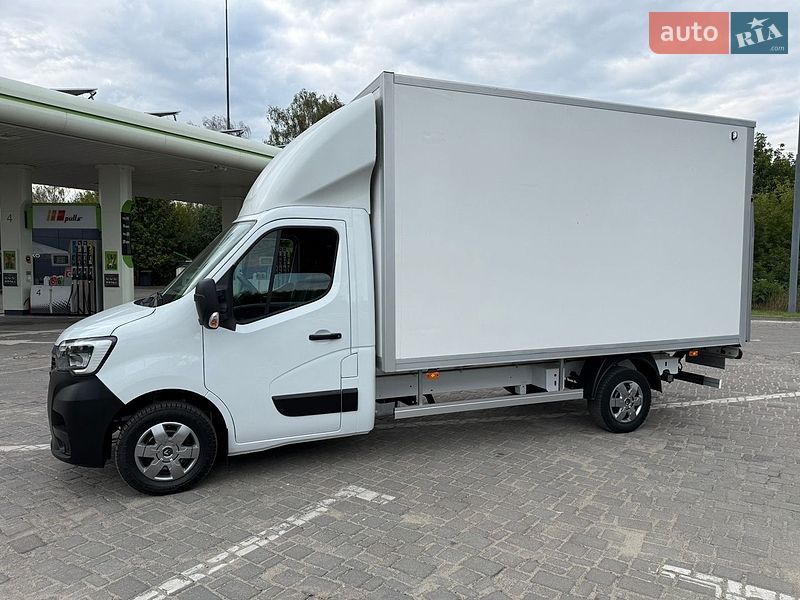 Вантажний фургон Renault Master 2021 в Дубні