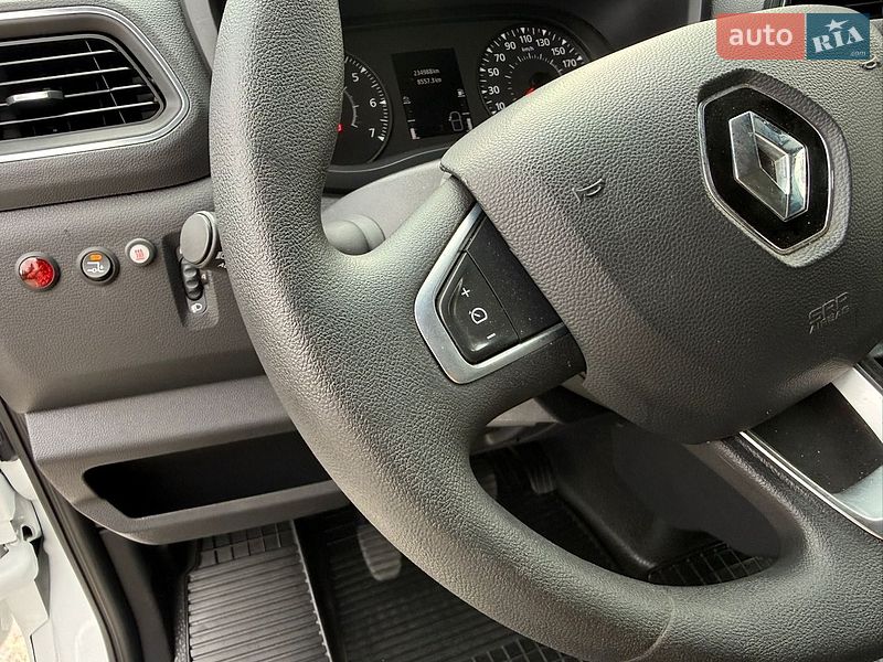 Вантажний фургон Renault Master 2021 в Дубні