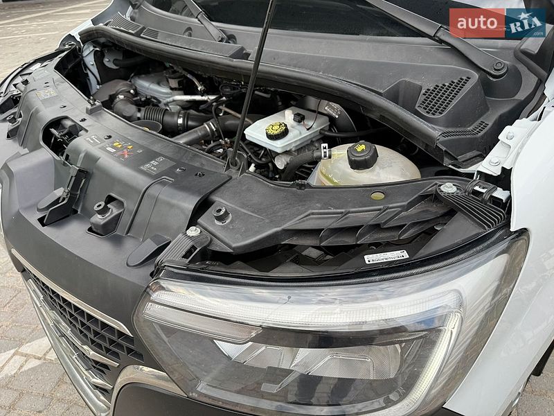 Вантажний фургон Renault Master 2021 в Дубні