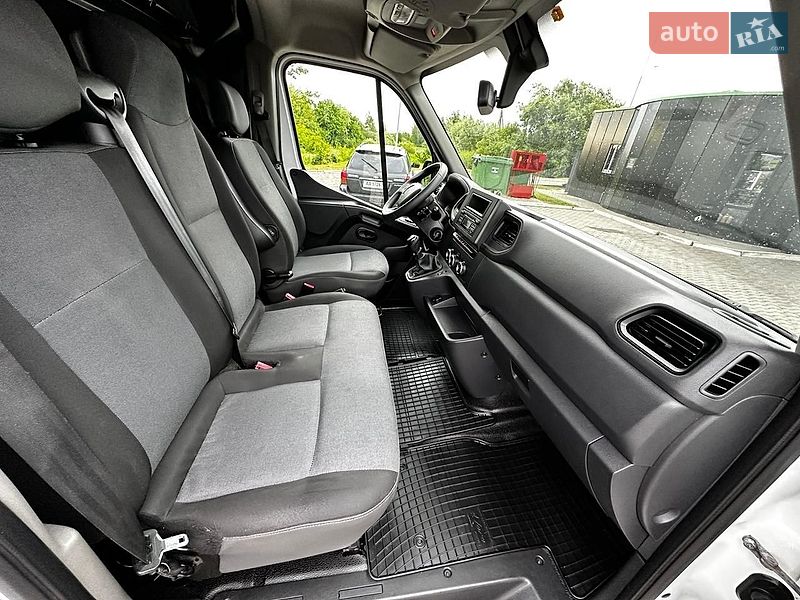 Грузовой фургон Renault Master 2021 в Киеве