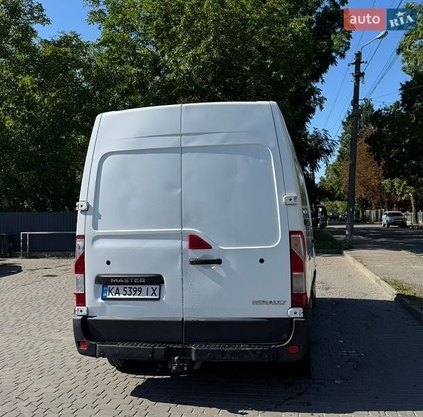 Грузовой фургон Renault Master 2011 в Ивано-Франковске