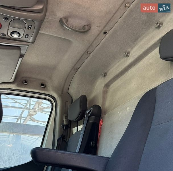 Грузовой фургон Renault Master 2011 в Ивано-Франковске