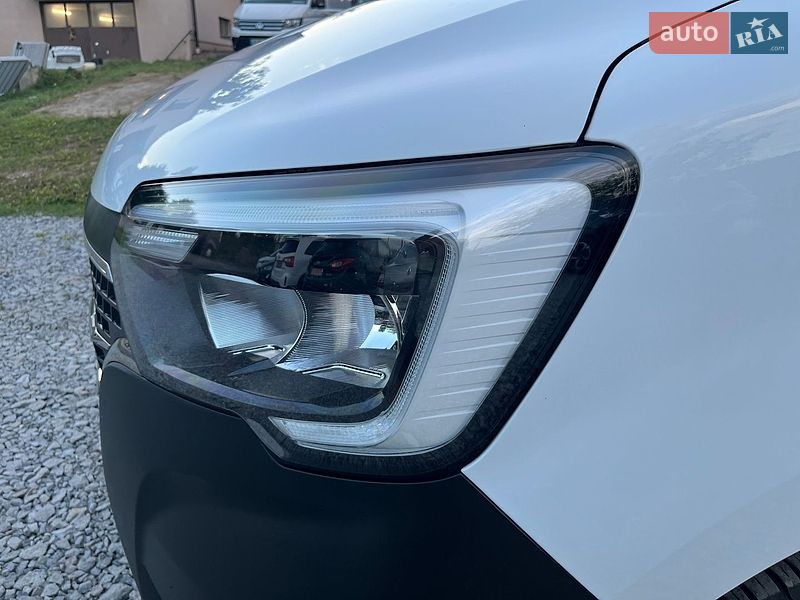 Вантажний фургон Renault Master 2023 в Дубні