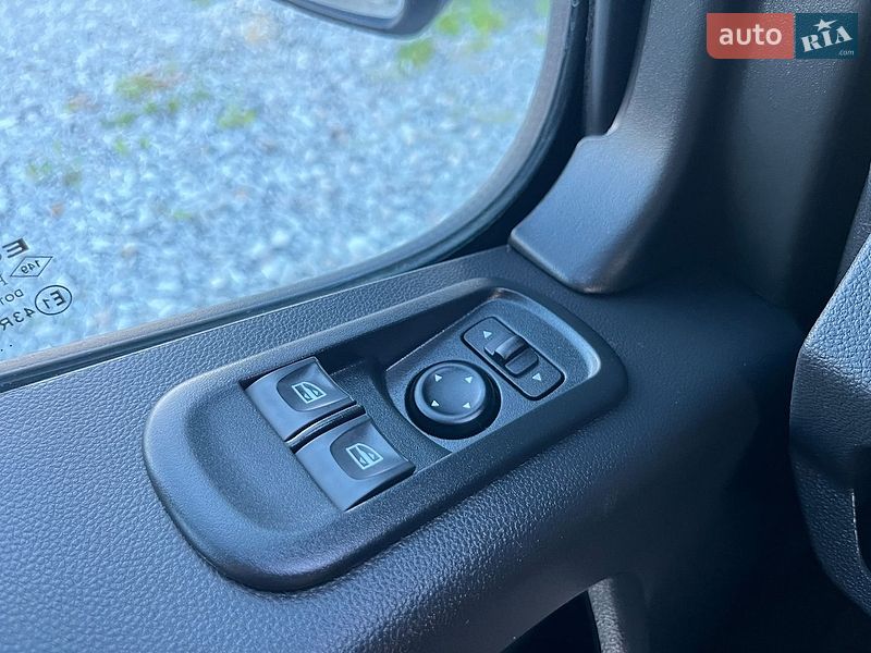 Вантажний фургон Renault Master 2023 в Дубні