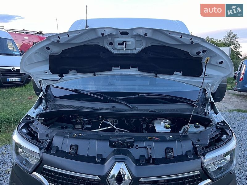 Вантажний фургон Renault Master 2023 в Дубні