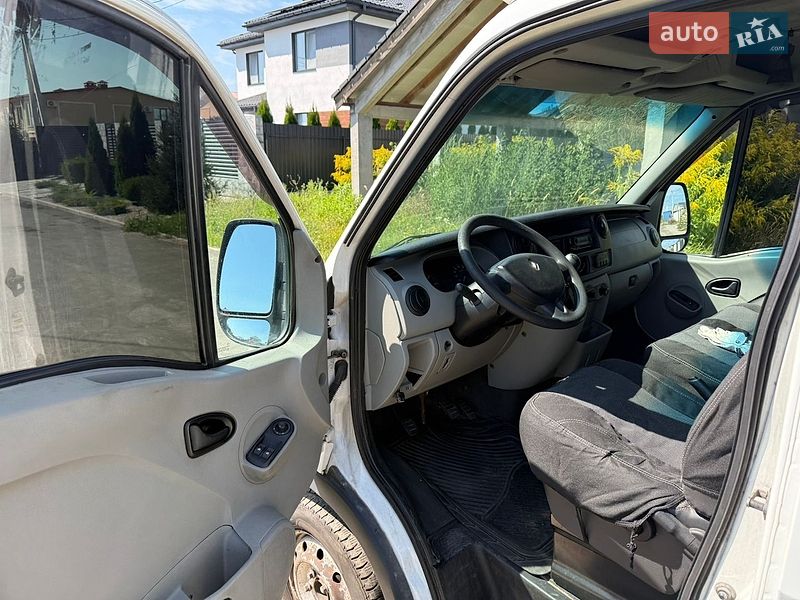 Грузопассажирский фургон Renault Master 2008 в Киеве