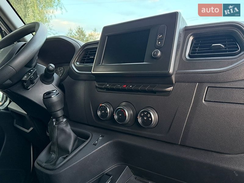 Вантажний фургон Renault Master 2022 в Луцьку