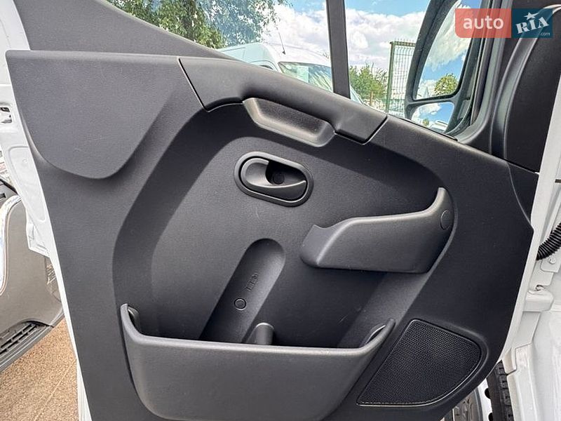Вантажний фургон Renault Master 2021 в Києві