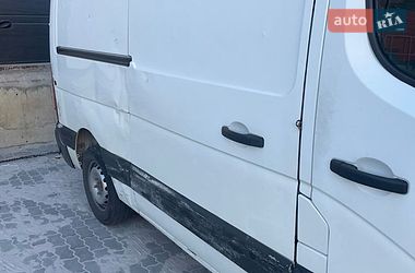 Грузовой фургон Renault Master 2016 в Львове