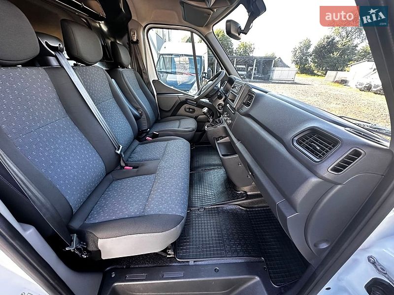 Вантажний фургон Renault Master 2022 в Києві