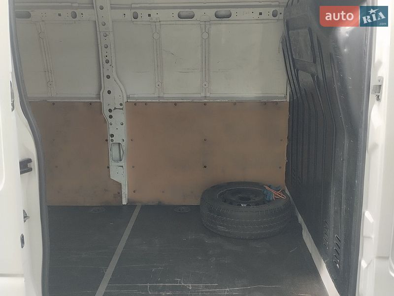 Вантажний фургон Renault Master 2014 в Звягелі
