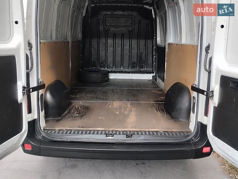 Вантажний фургон Renault Master 2014 в Звягелі