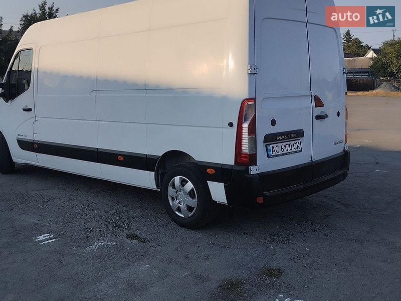 Вантажний фургон Renault Master 2014 в Звягелі