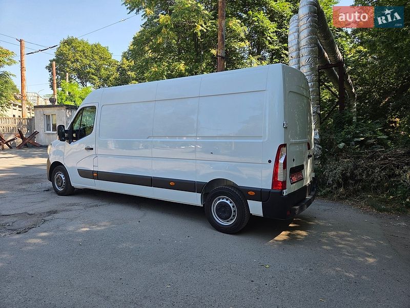 Вантажний фургон Renault Master 2021 в Дніпрі