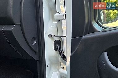 Вантажний фургон Renault Master 2021 в Дніпрі