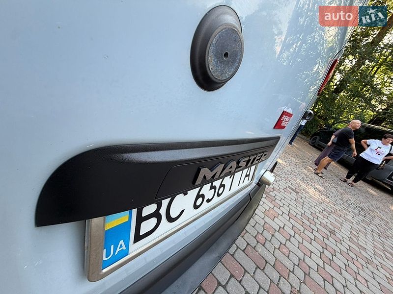 Микроавтобус грузовой (до 3,5т) Renault Master 2015 в Дрогобыче