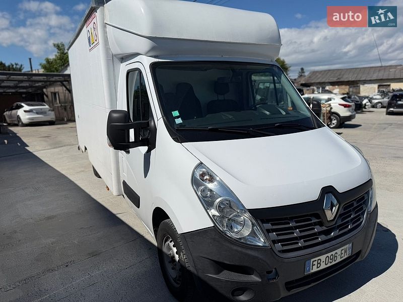 Вантажний фургон Renault Master 2018 в Львові