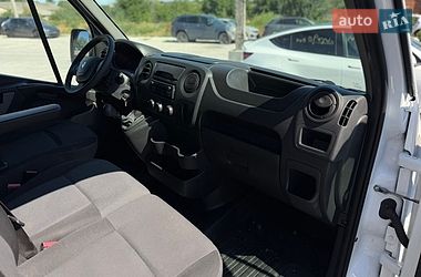 Вантажний фургон Renault Master 2018 в Львові