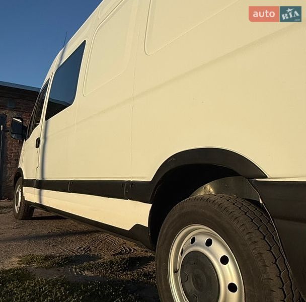 Минивэн Renault Master 2004 в Миргороде