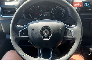Вантажний фургон Renault Master 2022 в Лопатині