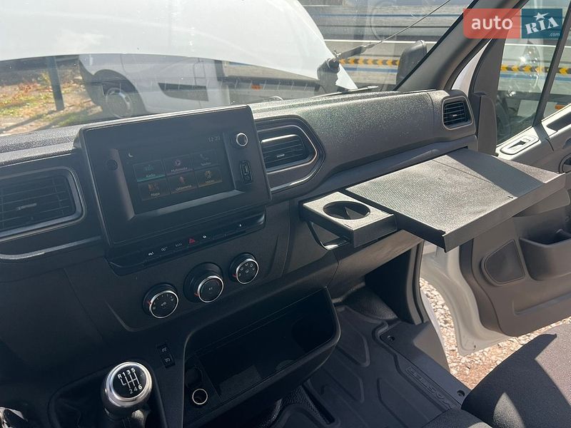 Інші вантажівки Renault Master 2022 в Рівному