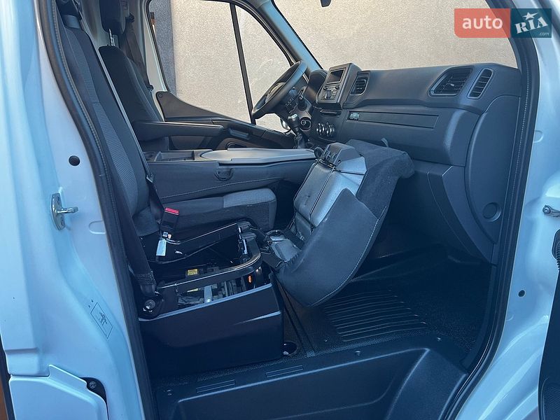 Грузовой фургон Renault Master 2021 в Бердичеве