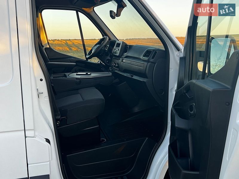 Грузовой фургон Renault Master 2021 в Бердичеве