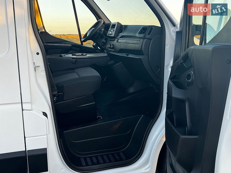 Грузовой фургон Renault Master 2021 в Бердичеве